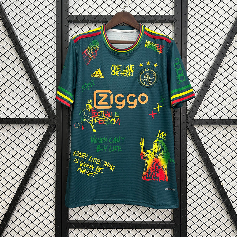 25∕26 Ajax Special Edition