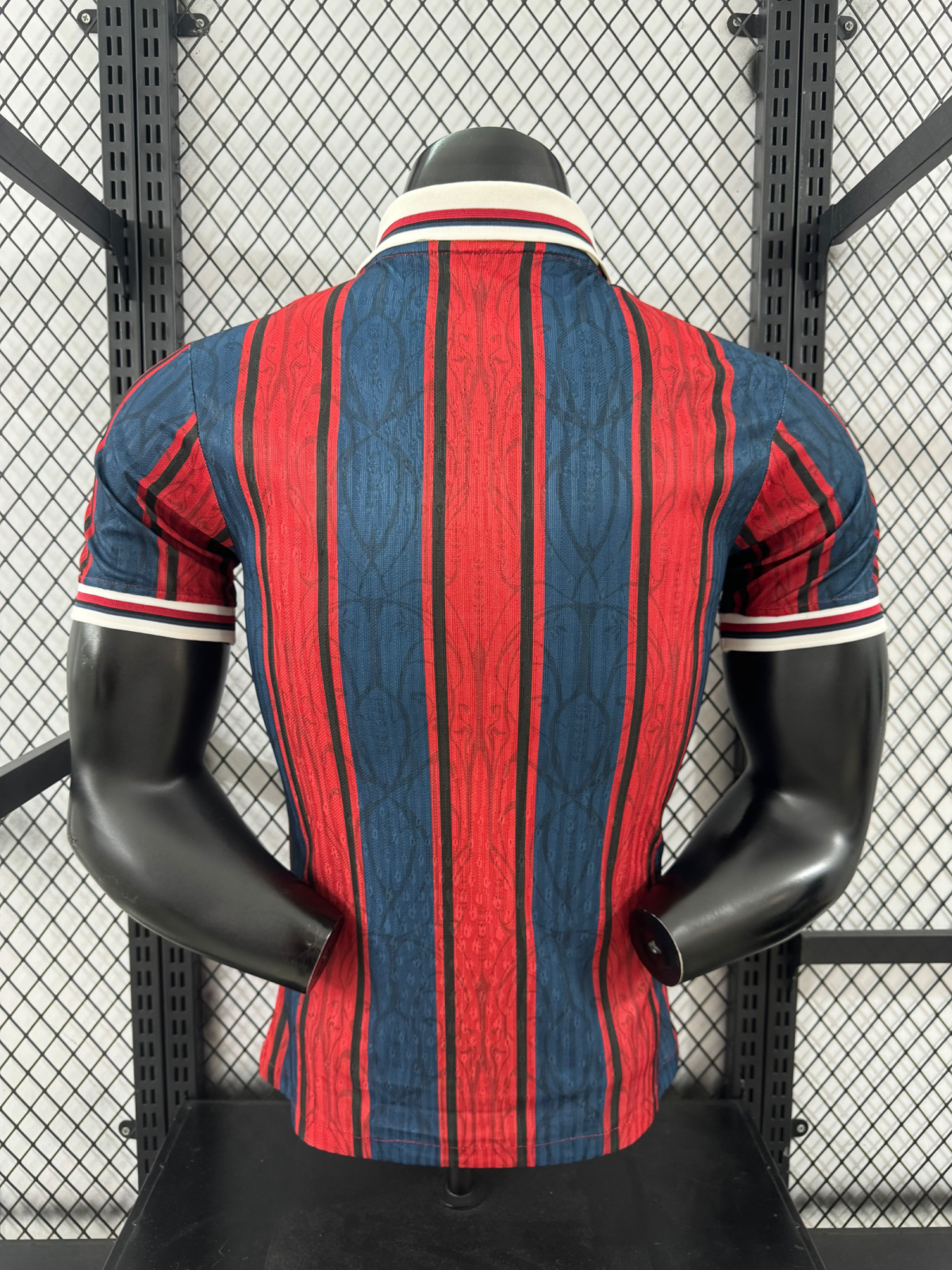 Barcelona 25/26 Player 125th Anniversary red blue striped jersey
